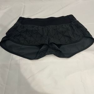Lululemon Athletic Shorts 6 Black